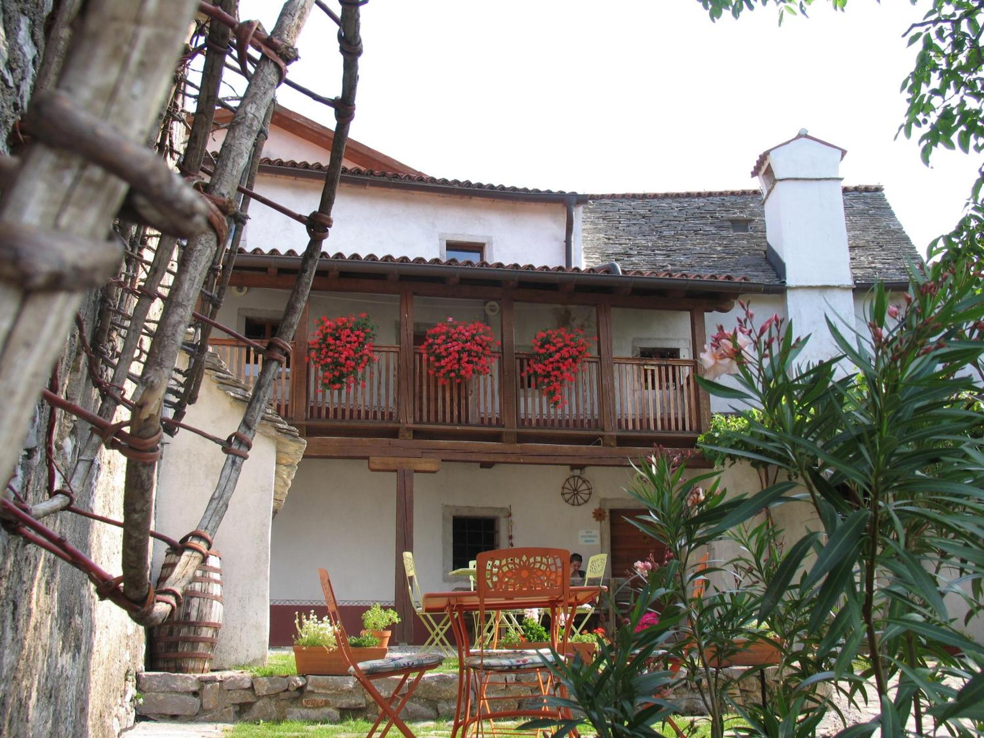 Pliskovica Youth Hostel Eksteriør bilde