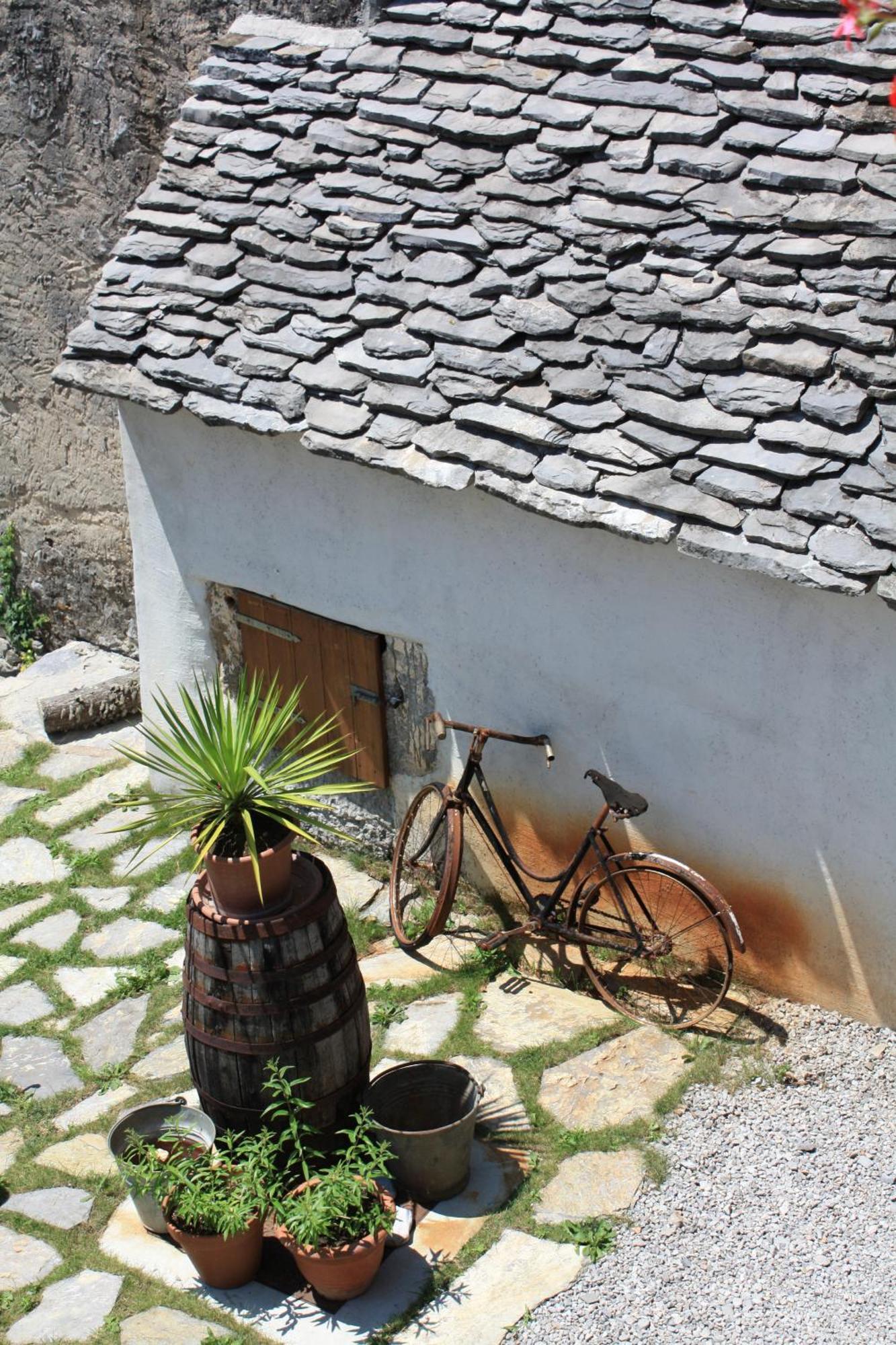 Pliskovica Youth Hostel Eksteriør bilde